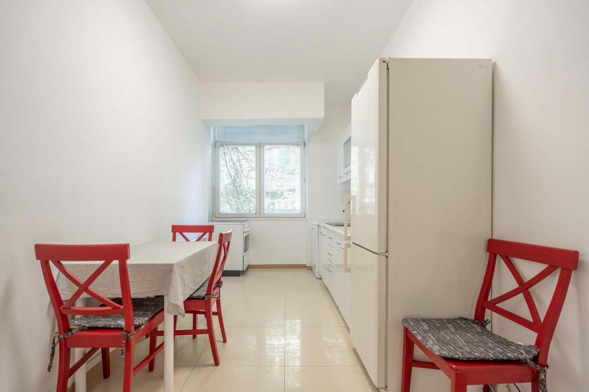 2 Bdr Next To The National Stadium * סופיה